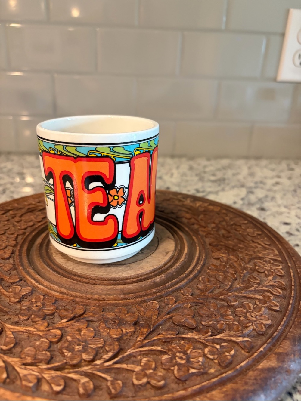 Vintage mug that says “Te Amo”